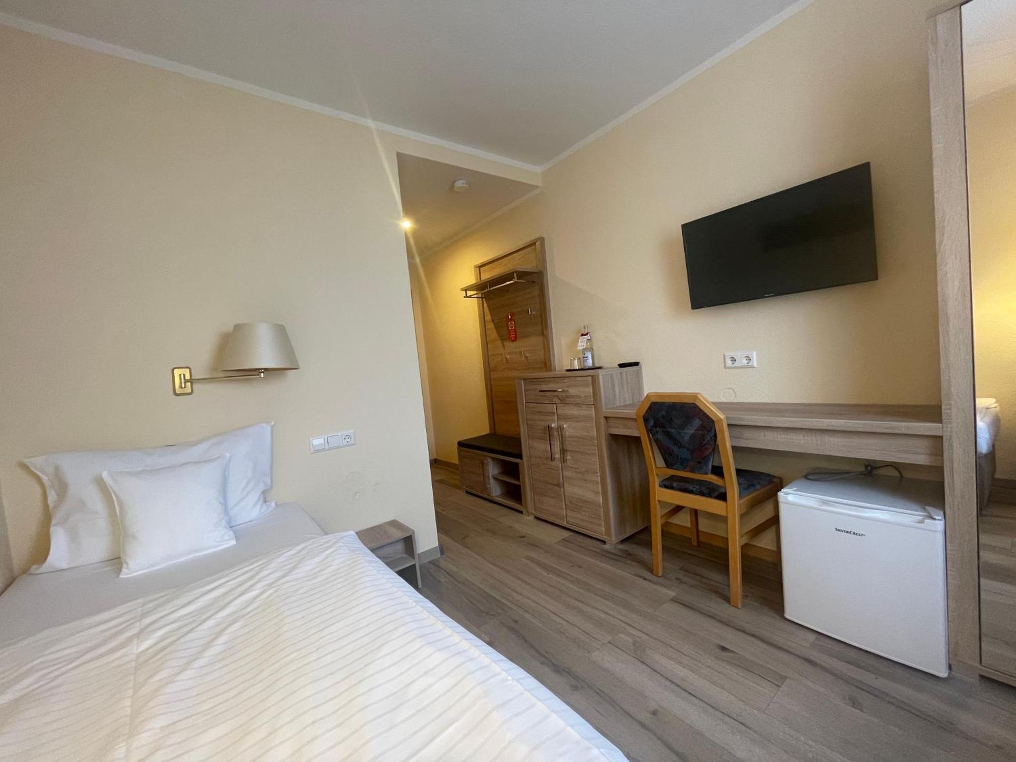 Hotel Andrea Crailsheim Exteriör bild